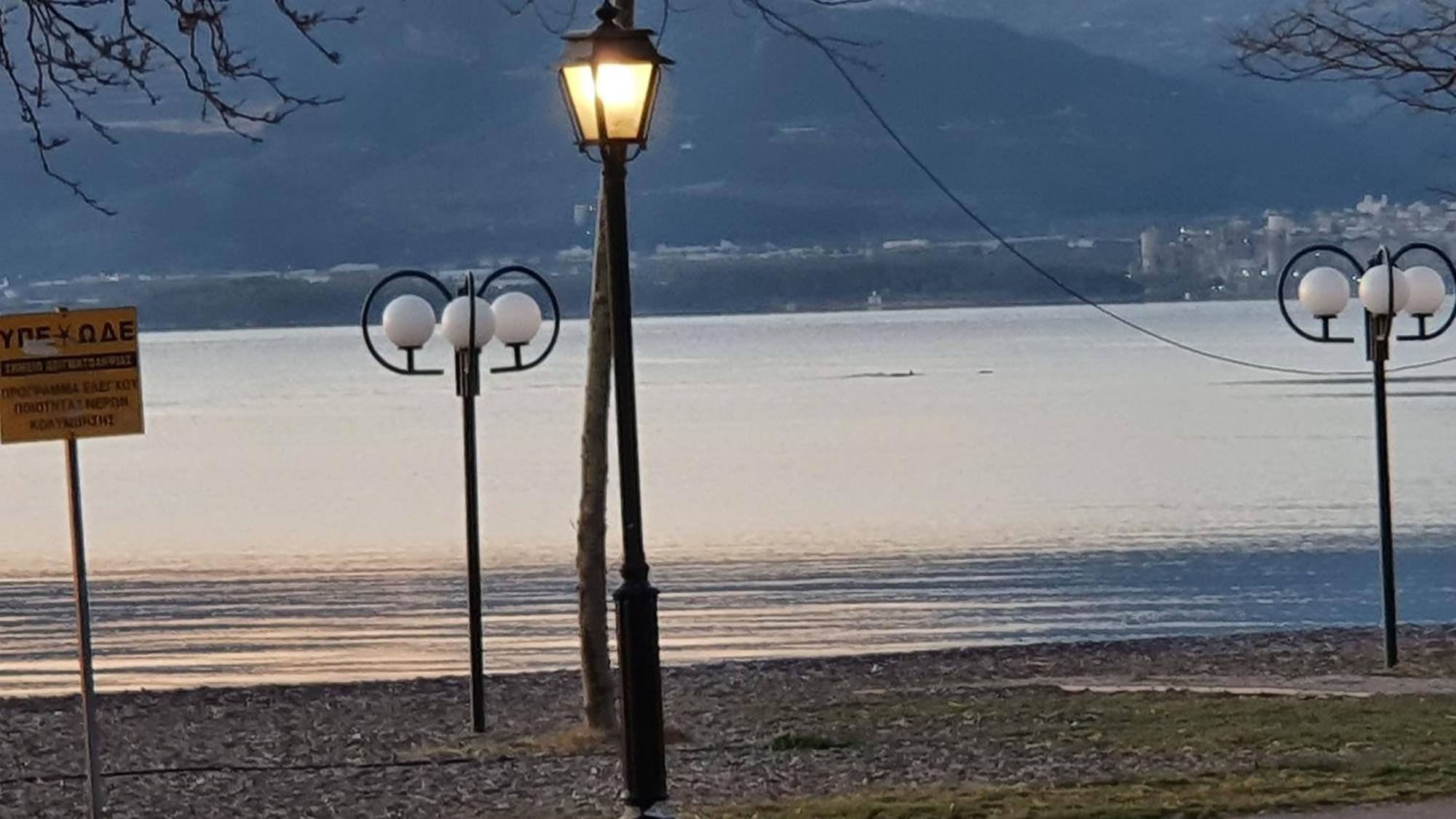 Nafpaktos Seaside Apartment Exterior photo